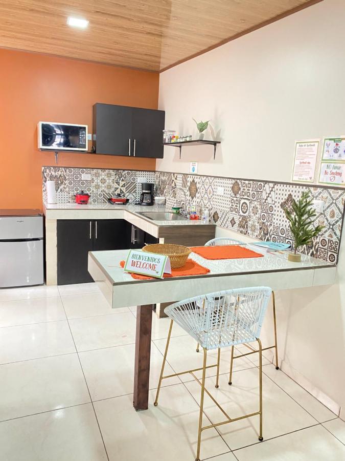 Pura Vida Apartment. 5 Min From Airport Алахуэла Экстерьер фото