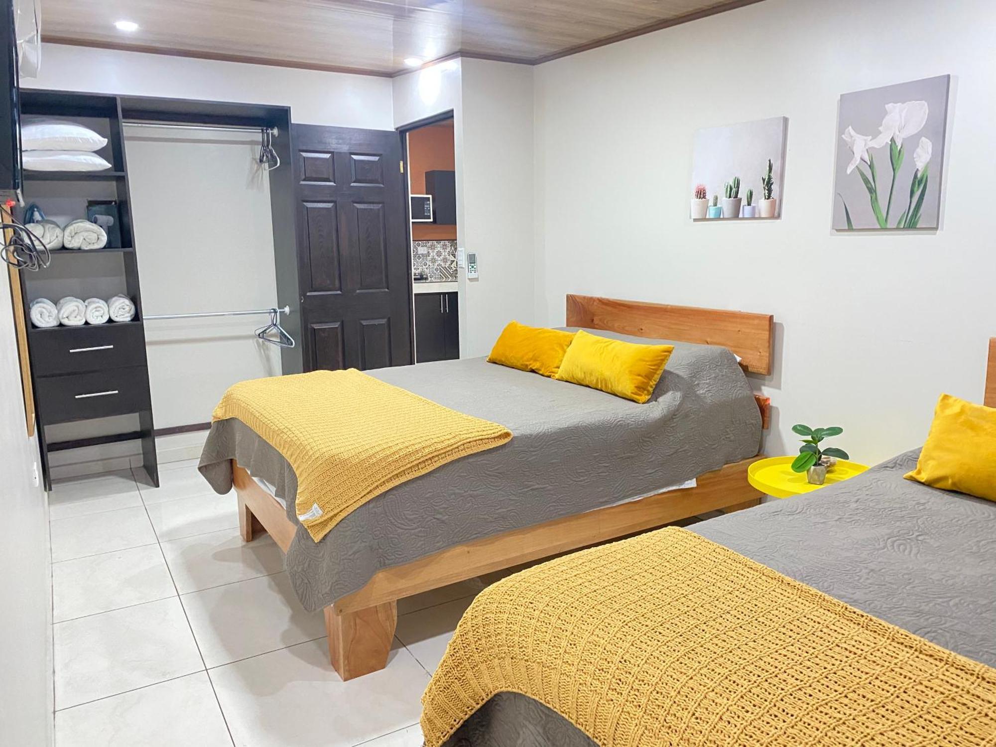 Pura Vida Apartment. 5 Min From Airport Алахуэла Экстерьер фото
